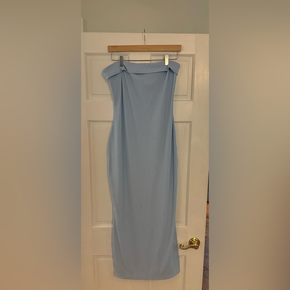 Elegant Light Blue Women's Dress